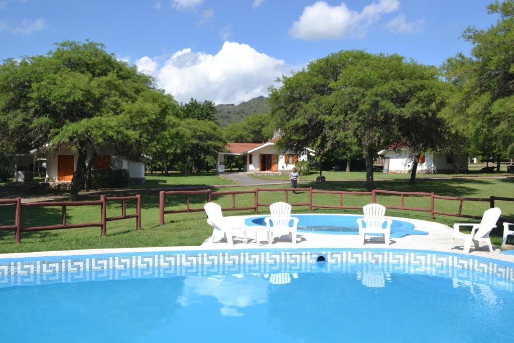 Cabanas Los Algarrobos Villa General Belgrano Dış mekan fotoğraf