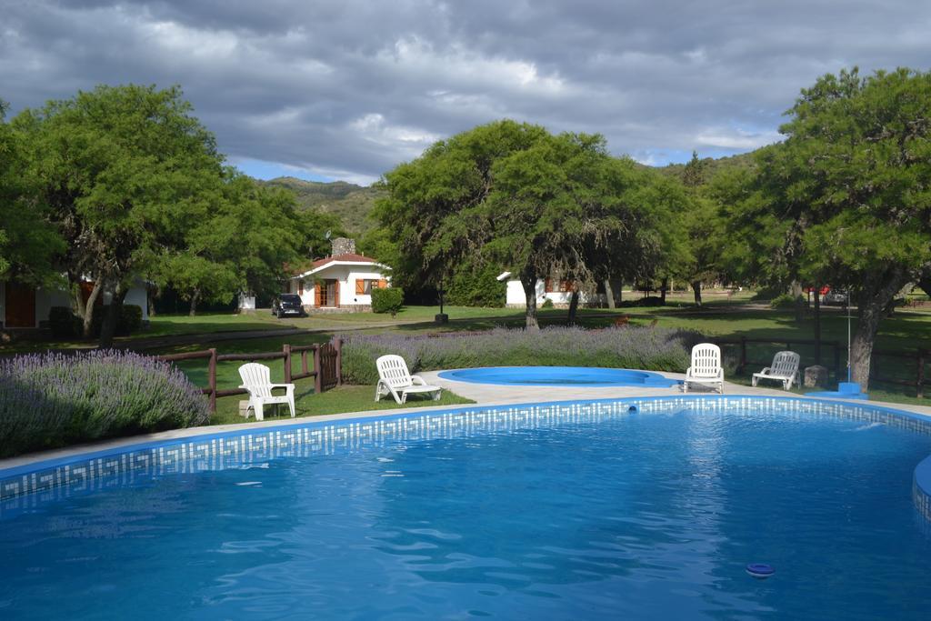 Cabanas Los Algarrobos Villa General Belgrano Dış mekan fotoğraf