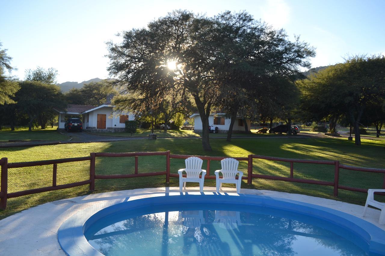 Cabanas Los Algarrobos Villa General Belgrano Dış mekan fotoğraf